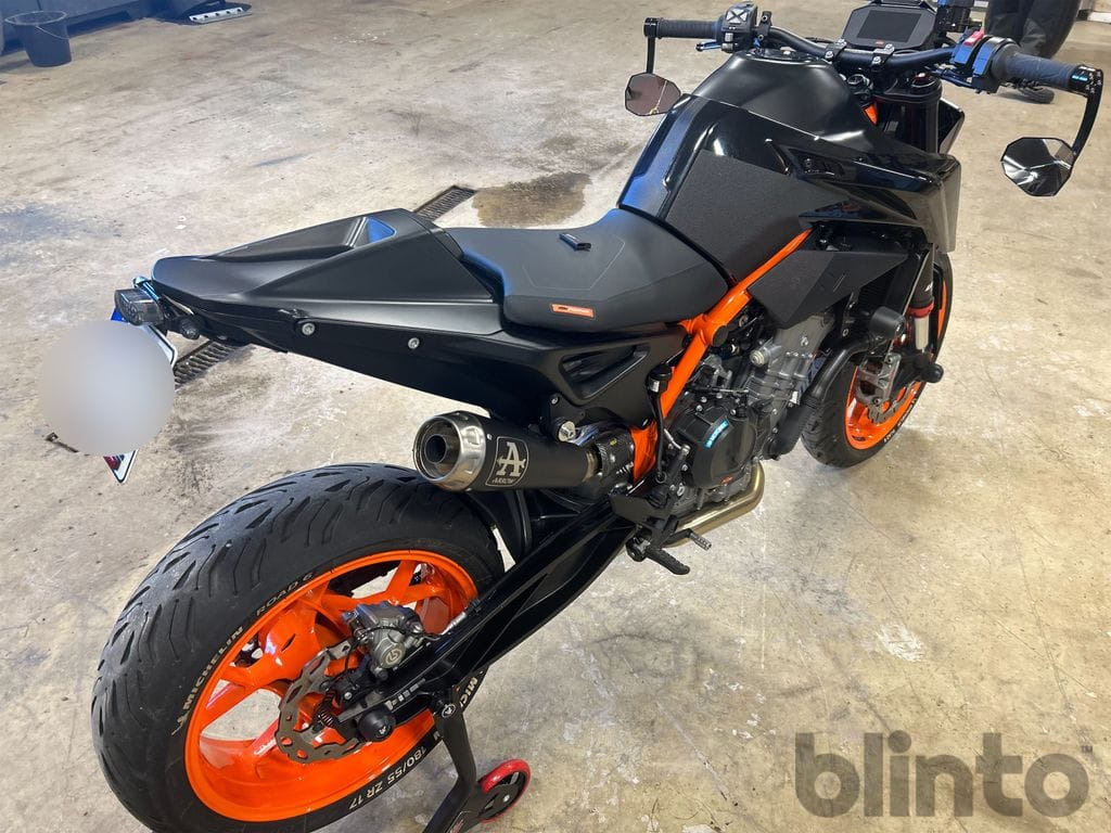 KTM 890 Duke R - Мотоцикл: фото 5 KTM 890 Duke R - Мотоцикл: фото 5