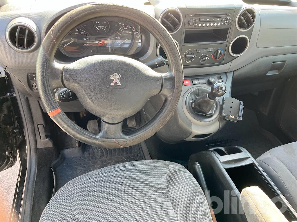 Лёгкий коммерческий автомобиль PEUGEOT: фото 48 Лёгкий коммерческий автомобиль PEUGEOT: фото 48