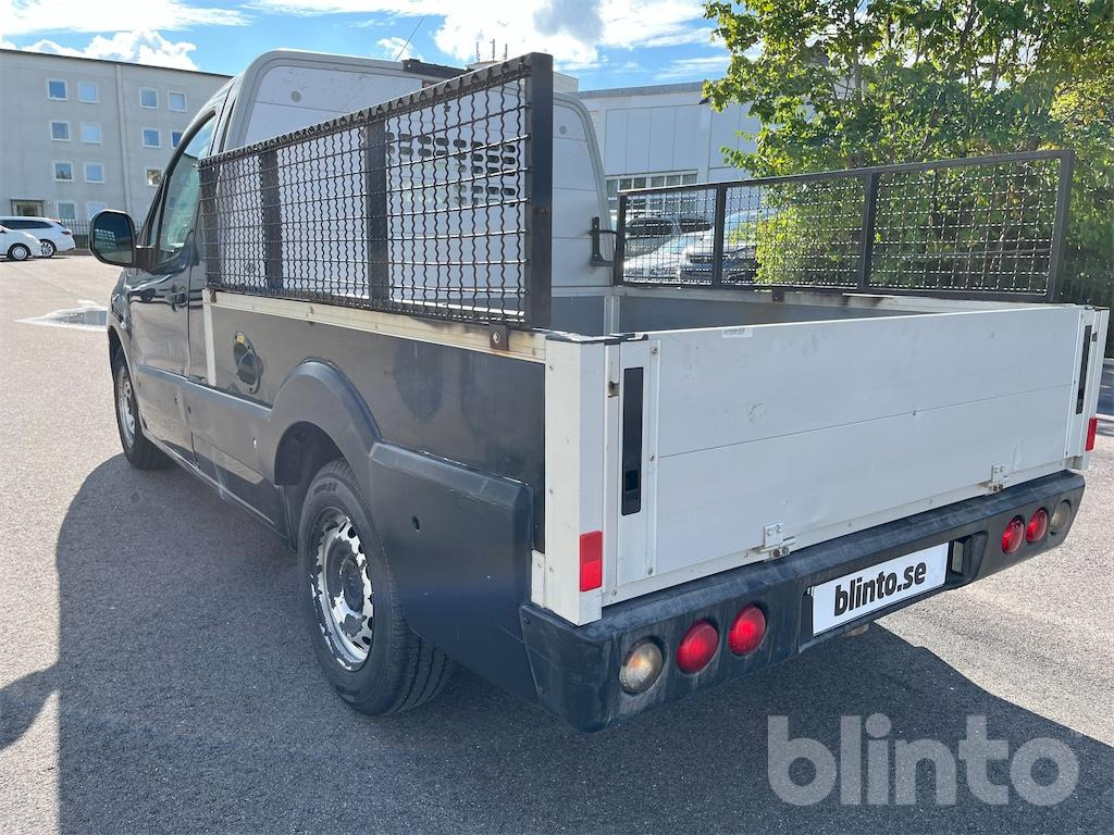 Лёгкий коммерческий автомобиль PEUGEOT: фото 9 Лёгкий коммерческий автомобиль PEUGEOT: фото 9