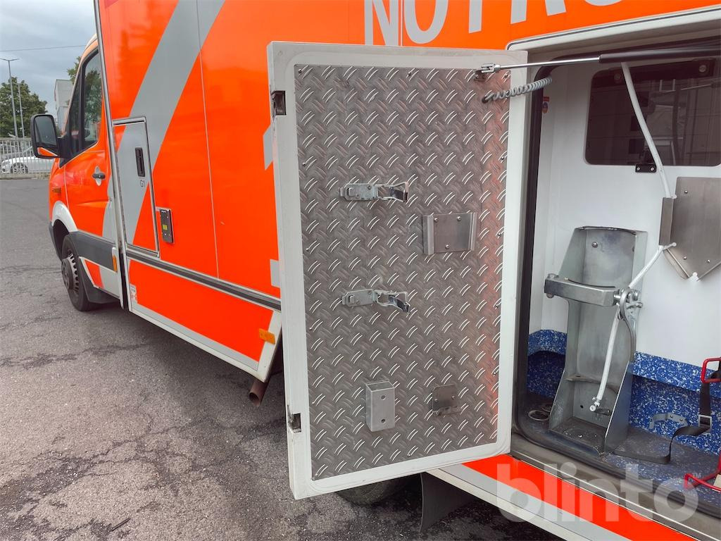 Машина скорой помощи Mercedes Benz Sprinter: фото 45