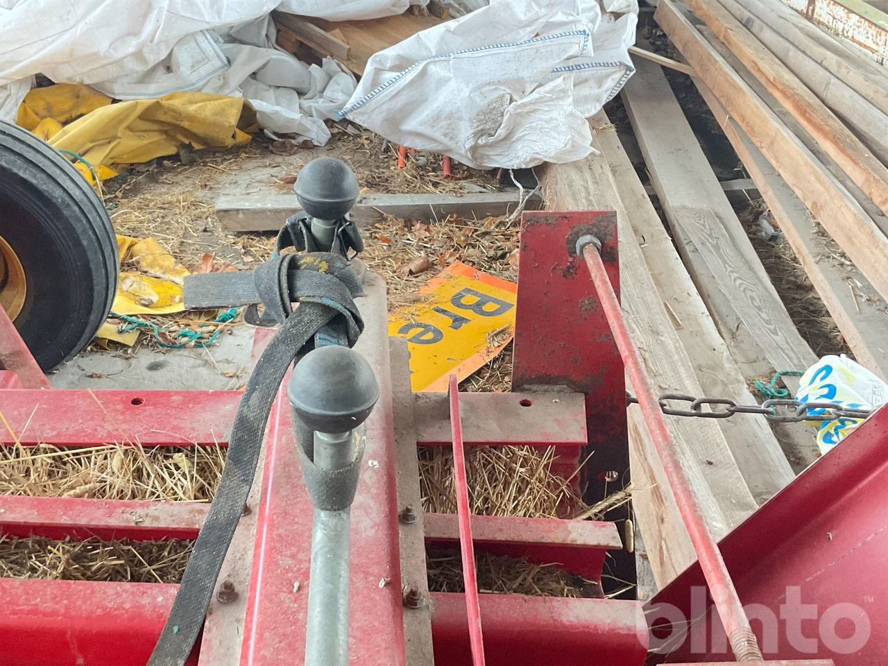 Пресс-подборщик тюковый New Holland 377: фото 21 Пресс-подборщик тюковый New Holland 377: фото 21