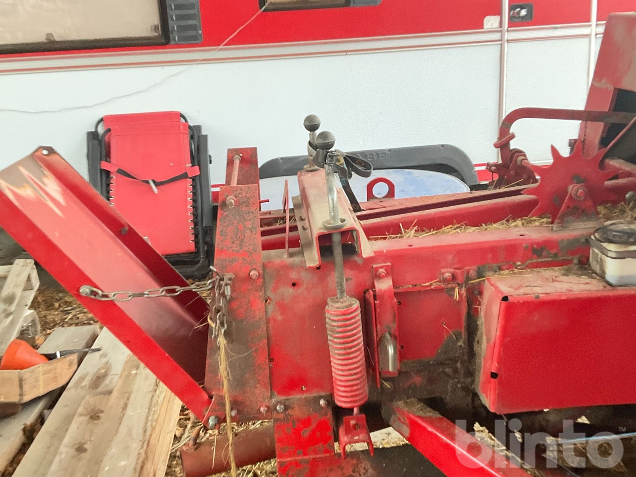 Пресс-подборщик тюковый New Holland 377: фото 29 Пресс-подборщик тюковый New Holland 377: фото 29