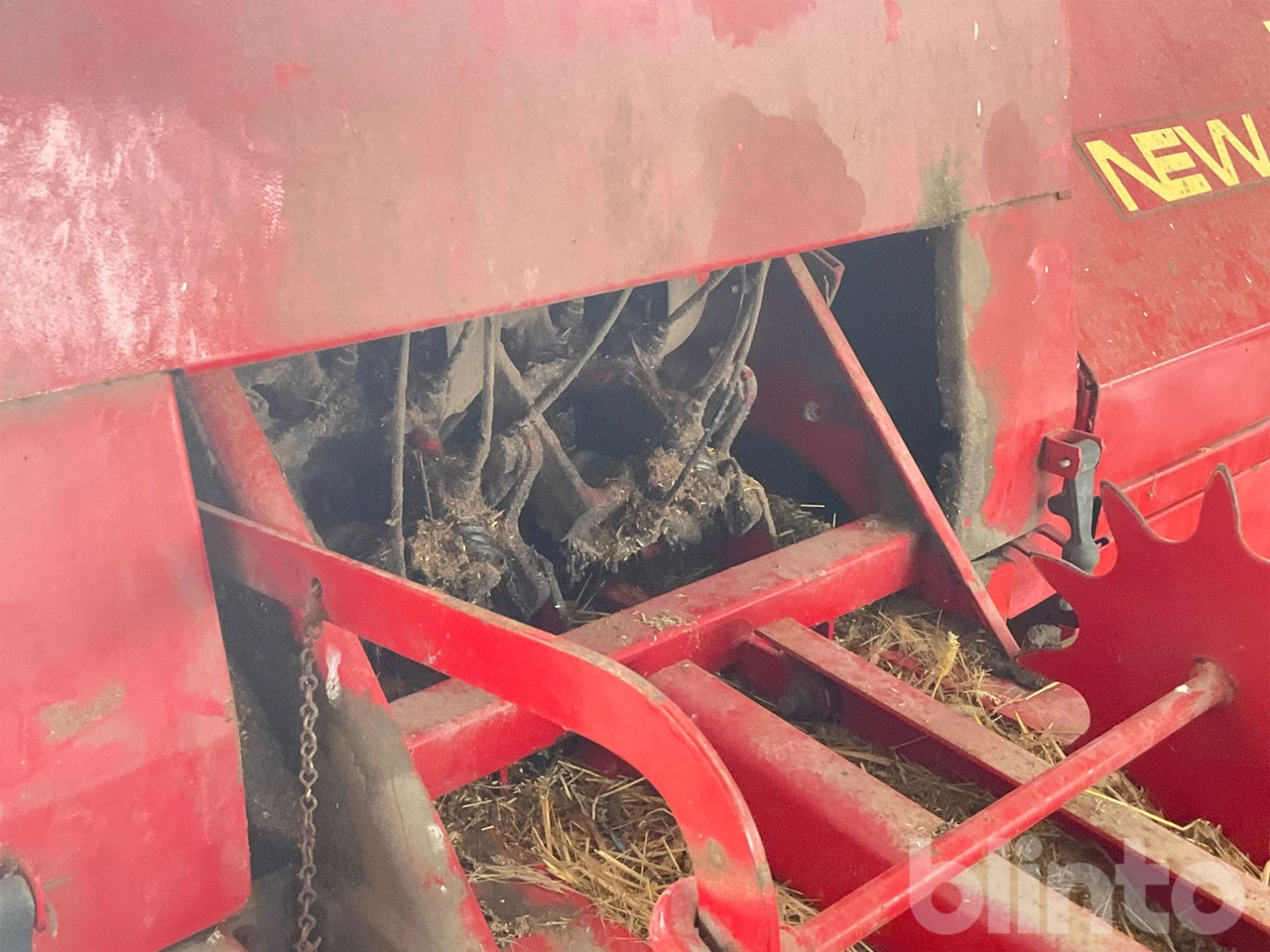 Пресс-подборщик тюковый New Holland 377: фото 19 Пресс-подборщик тюковый New Holland 377: фото 19