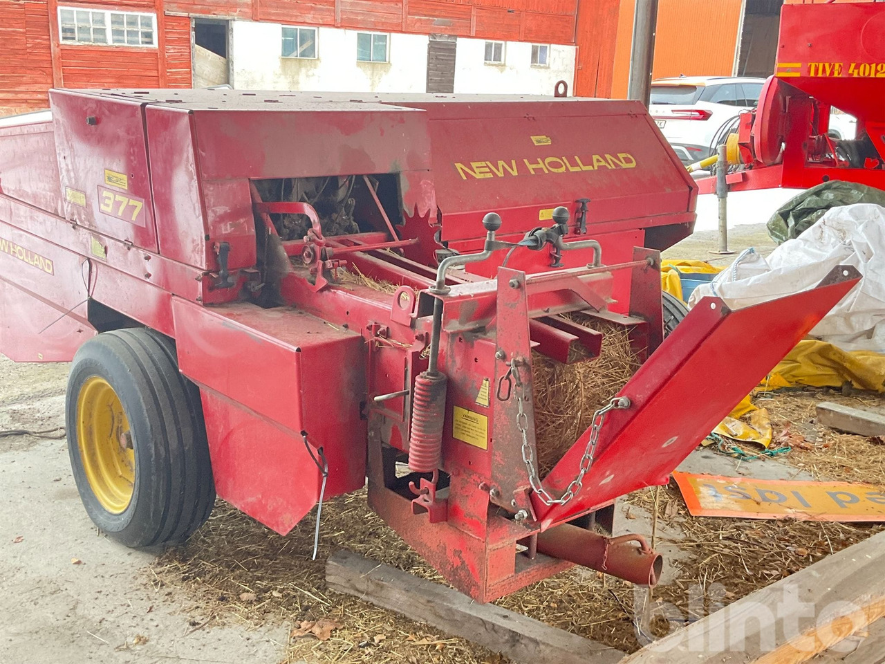 Пресс-подборщик тюковый New Holland 377: фото 17 Пресс-подборщик тюковый New Holland 377: фото 17