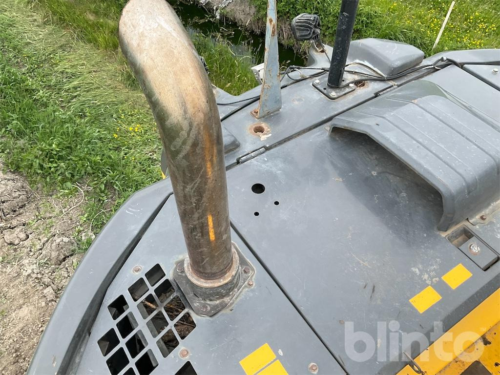 Гусеничный экскаватор New Holland kobelco E235 B se: фото 45