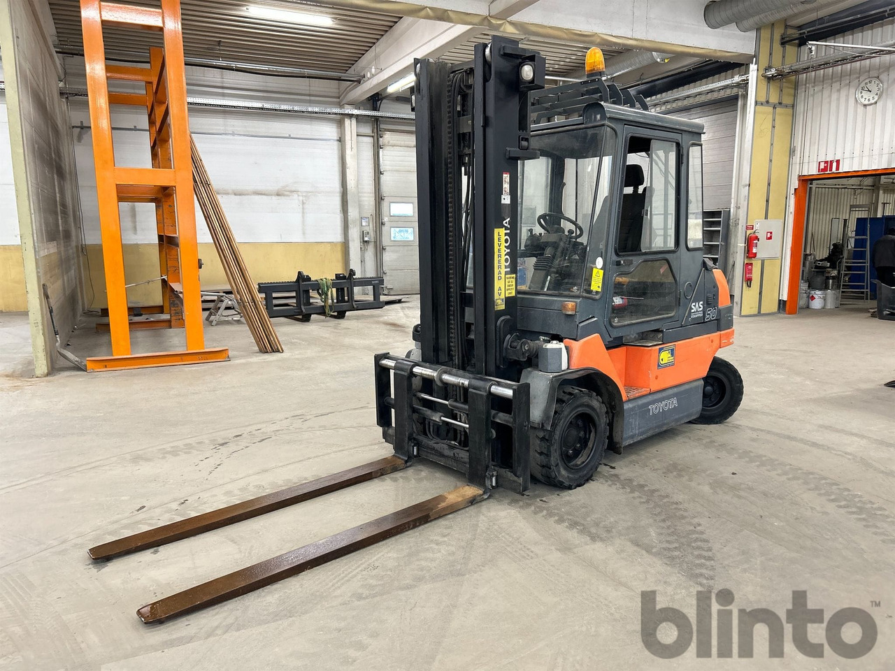 Toyota 7FBMF50 - Электропогрузчик: фото 1 Toyota 7FBMF50 - Электропогрузчик: фото 1