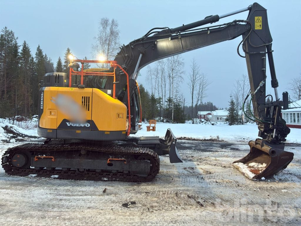 Volvo ECR145EL - Гусеничный экскаватор: фото 4 Volvo ECR145EL - Гусеничный экскаватор: фото 4