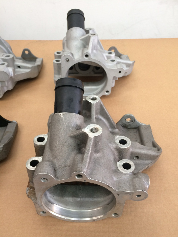 CARCASSA RIDUTTORE PER POMPA CARBURANTE ALTA PRESSIONE - MOTORI MAN D2066 / D2676 - Подготовка топлива для Грузовиков: фото 2 CARCASSA RIDUTTORE PER POMPA CARBURANTE ALTA PRESSIONE - MOTORI MAN D2066 / D2676 - Подготовка топлива для Грузовиков: фото 2