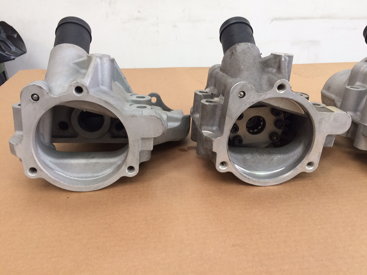CARCASSA RIDUTTORE PER POMPA CARBURANTE ALTA PRESSIONE - MOTORI MAN D2066 / D2676 - Подготовка топлива для Грузовиков: фото 5 CARCASSA RIDUTTORE PER POMPA CARBURANTE ALTA PRESSIONE - MOTORI MAN D2066 / D2676 - Подготовка топлива для Грузовиков: фото 5