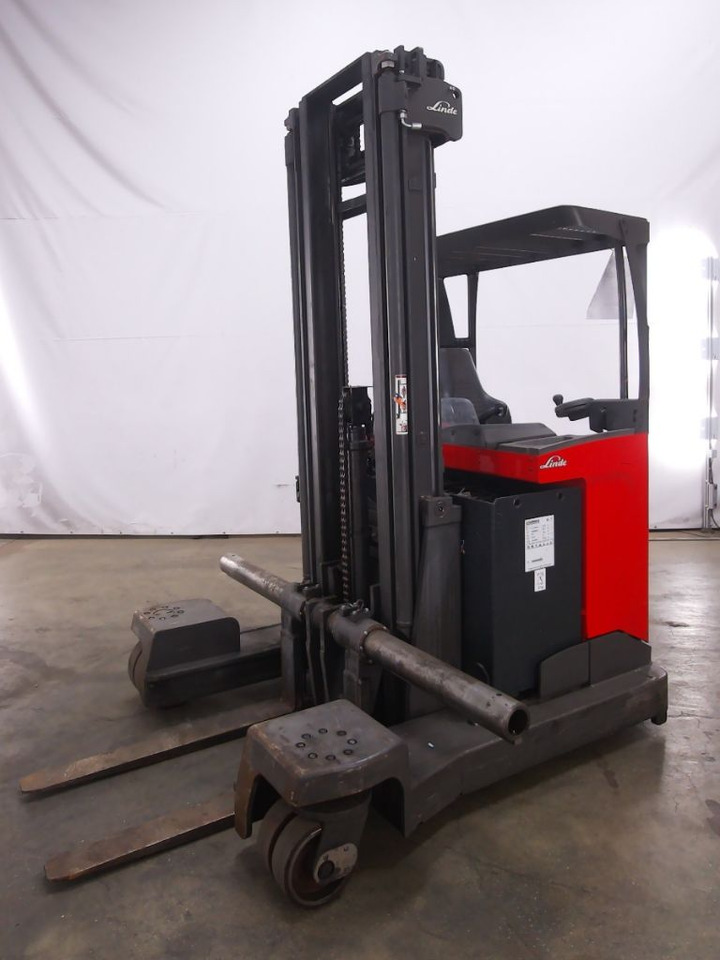 Linde UFW250DTFVRG585 - Ричтрак: фото 1 Linde UFW250DTFVRG585 - Ричтрак: фото 1