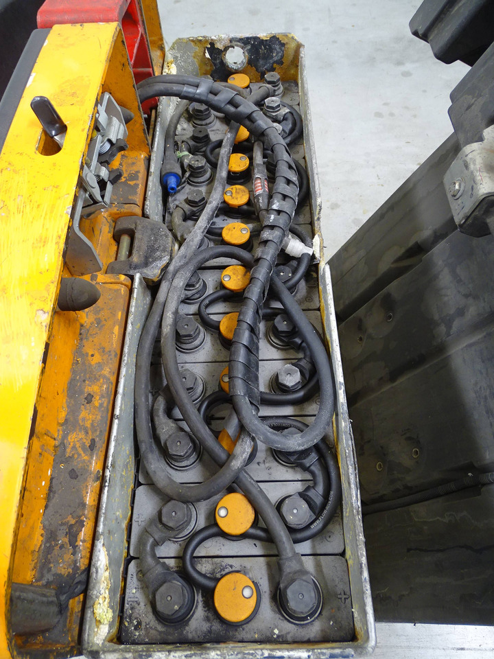 Still CX-T - Складской тягач: фото 4 Still CX-T - Складской тягач: фото 4