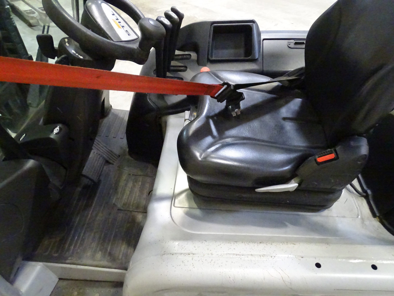 Still RX20-18 - Электропогрузчик: фото 3 Still RX20-18 - Электропогрузчик: фото 3