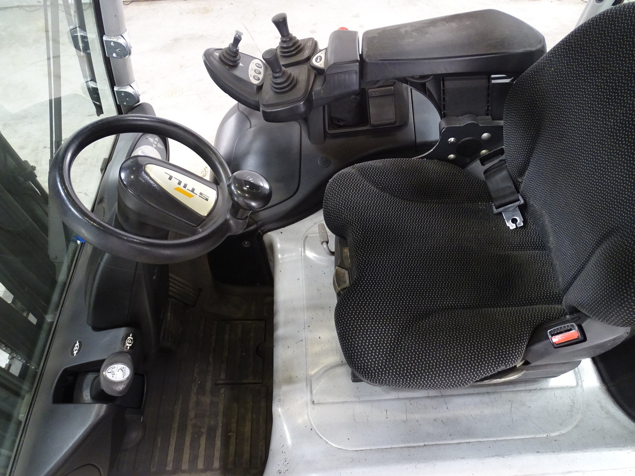 Still RX20-20 - Электропогрузчик: фото 3 Still RX20-20 - Электропогрузчик: фото 3