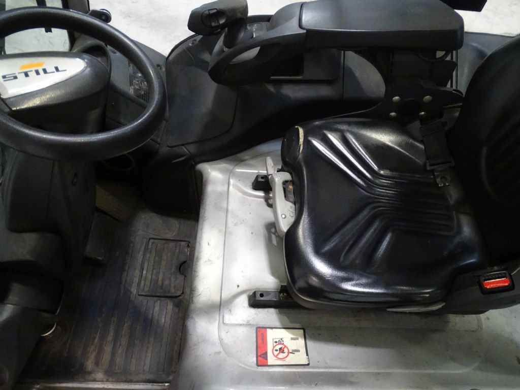 Still RX60-30 - Электропогрузчик: фото 3 Still RX60-30 - Электропогрузчик: фото 3