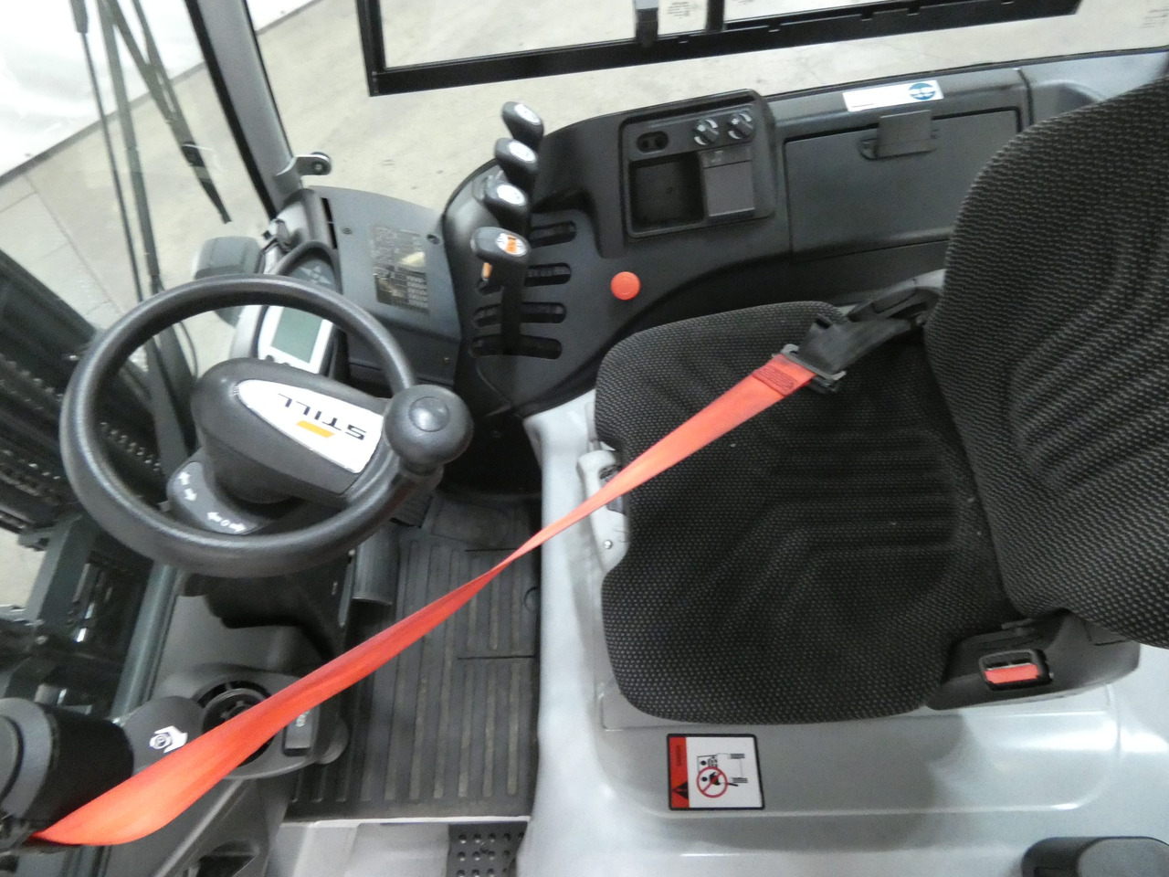 Still RX60-40/BRONZE/BATT - Электропогрузчик: фото 3 Still RX60-40/BRONZE/BATT - Электропогрузчик: фото 3