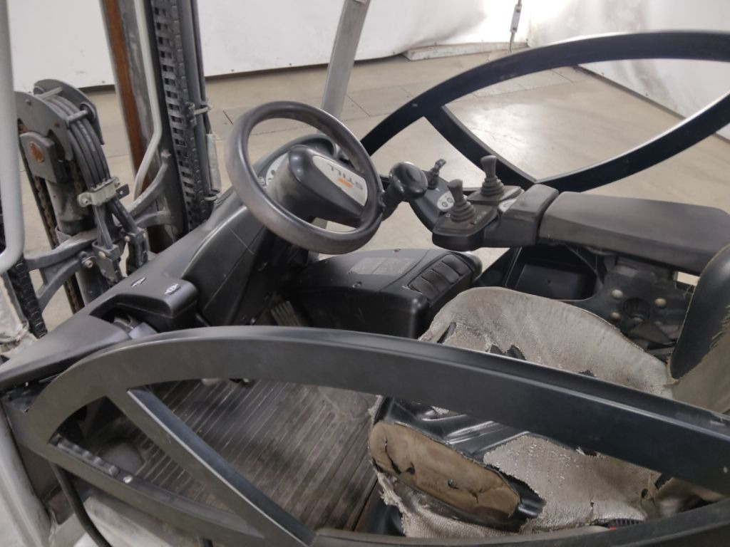 Still RX70-25 - Дизельный погрузчик: фото 3 Still RX70-25 - Дизельный погрузчик: фото 3