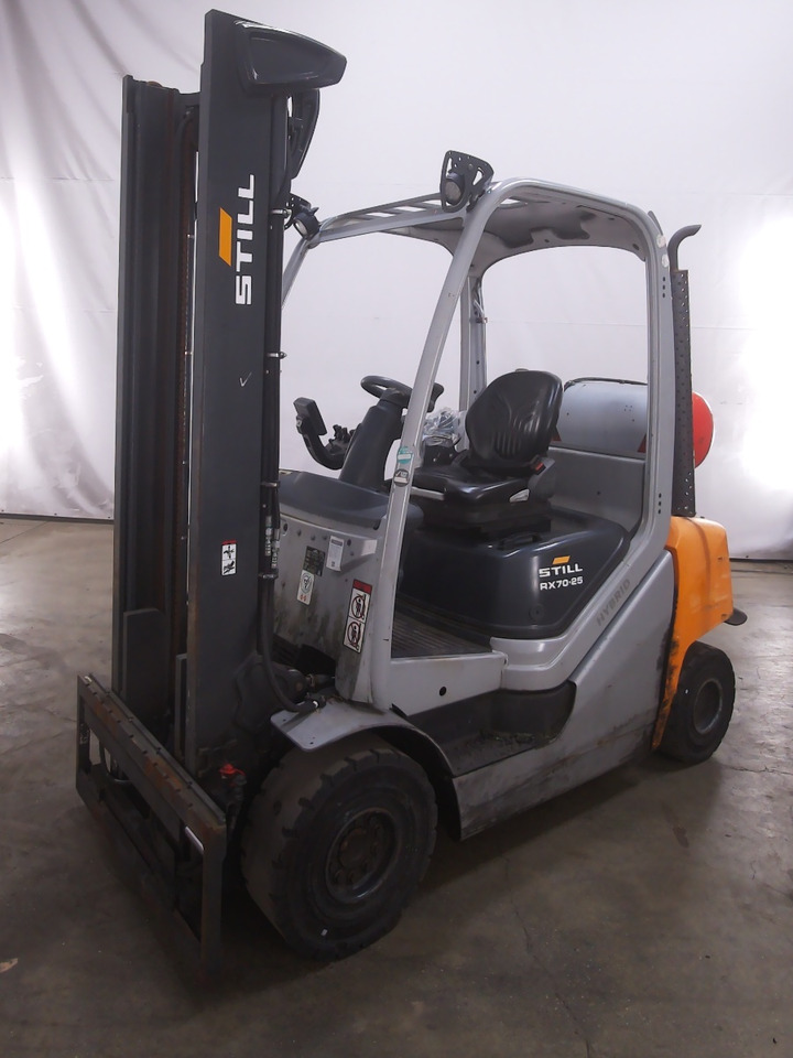 Still RX70-25T - Вилочный погрузчик: фото 1 Still RX70-25T - Вилочный погрузчик: фото 1