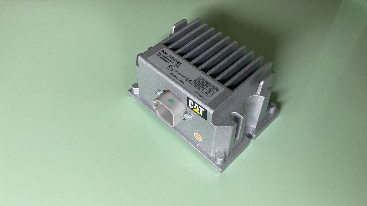 CATERPILLAR 340-7161: 24 Volt to 12 Volt Power Converter - Запчасти для Экскаваторов: фото 2 CATERPILLAR 340-7161: 24 Volt to 12 Volt Power Converter - Запчасти для Экскаваторов: фото 2