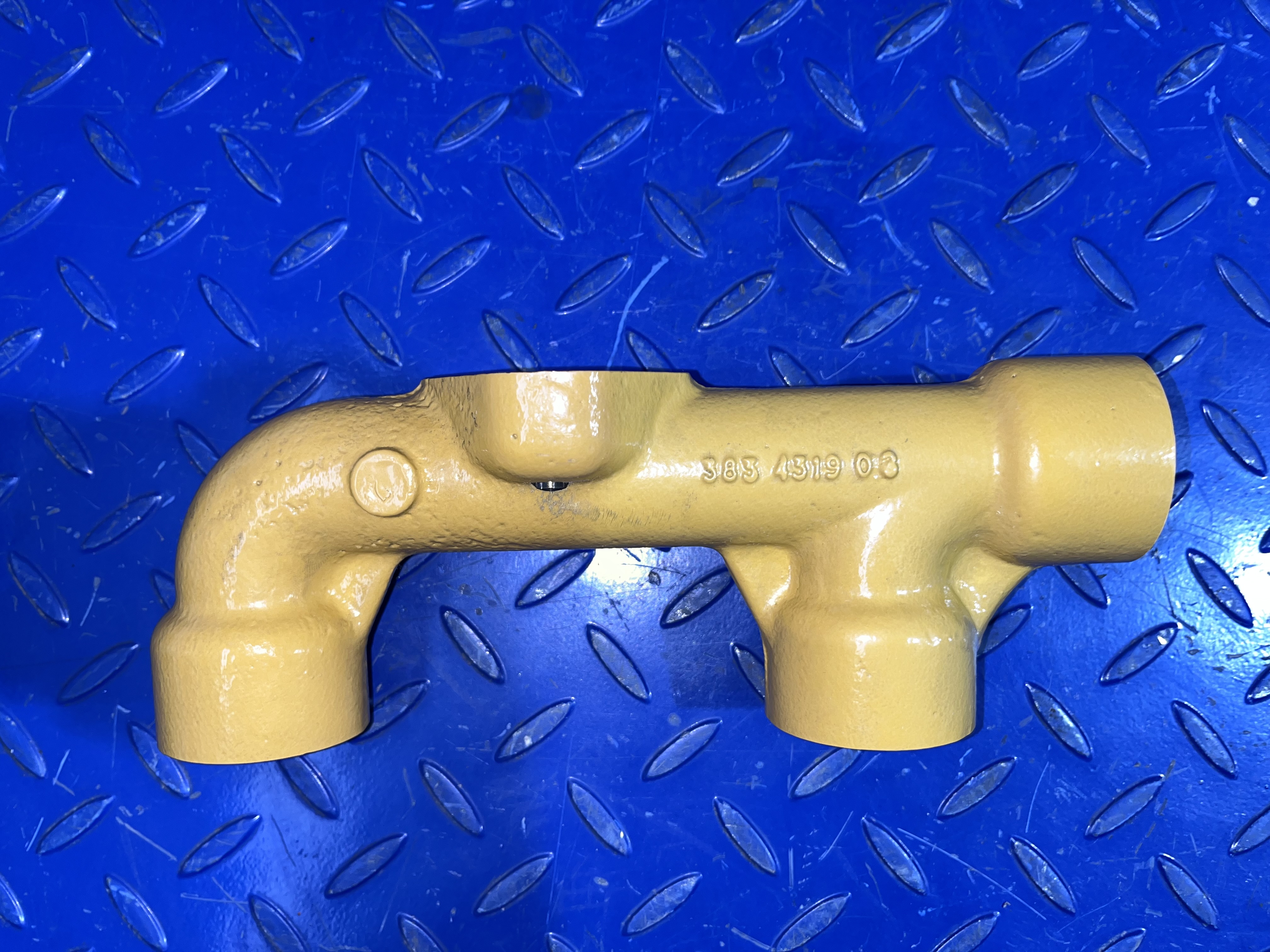 CATERPILLAR Manifold - Запчасти для Строительной техники: фото 3 CATERPILLAR Manifold - Запчасти для Строительной техники: фото 3