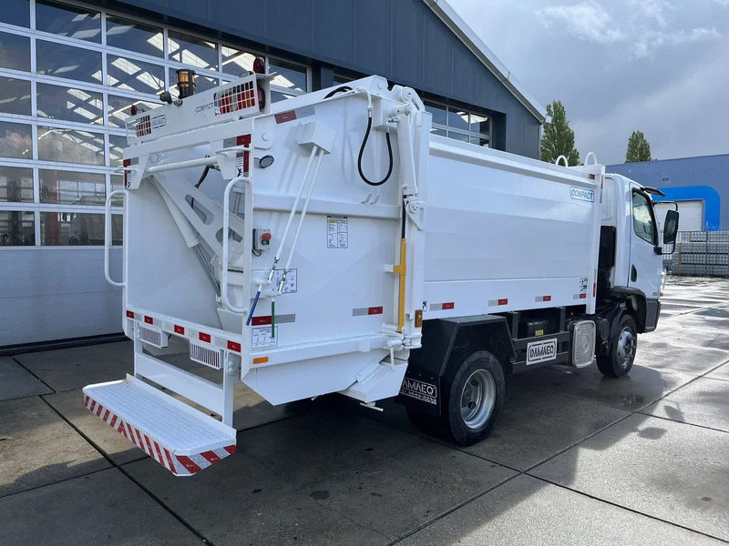 Новый Мусоровоз Mercedes-Benz Accelo 815 4x2 Garbage Compactor (2 units) Accelo 815 4x2 Garbage Compactor (2 units): фото 6