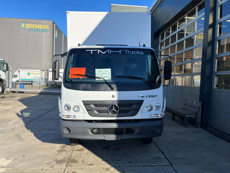 Новый Грузовик с закрытым кузовом Mercedes-Benz Accelo 915 4x2 Closed Cargo Truck: фото 10