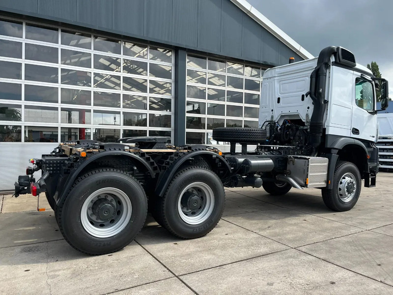 Mercedes-Benz Arocs 4058 AS 6x6 Tractor Head 180T Push Pull euro3 (Pre order) - Тягач: фото 5 Mercedes-Benz Arocs 4058 AS 6x6 Tractor Head 180T Push Pull euro3 (Pre order) - Тягач: фото 5