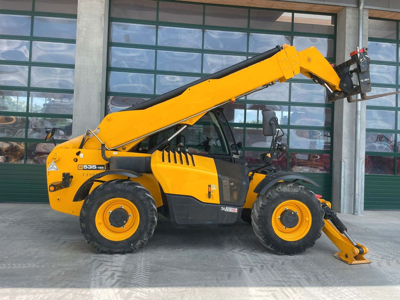 JCB 535-125 - Телескопический погрузчик: фото 1 JCB 535-125 - Телескопический погрузчик: фото 1