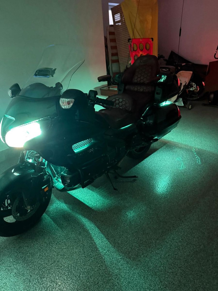 Honda GL1800 SC47*Krossline*Audio*Wilbers*SR Racing лизинг Honda GL1800 SC47*Krossline*Audio*Wilbers*SR Racing: фото 9