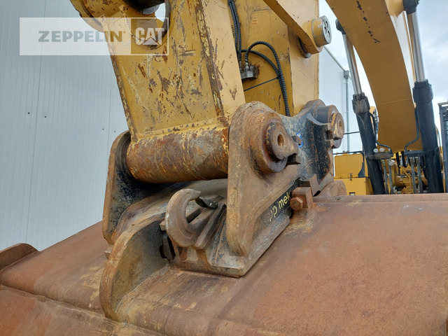 Гусеничный экскаватор Cat 390FL: фото 12