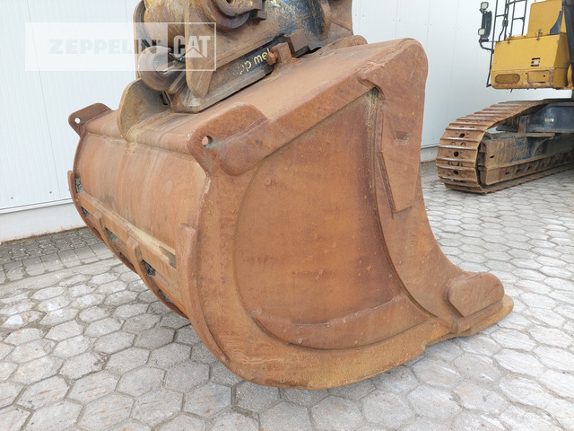Гусеничный экскаватор Cat 390FL: фото 10