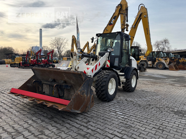 Cat 908M - Колёсный погрузчик: фото 1 Cat 908M - Колёсный погрузчик: фото 1