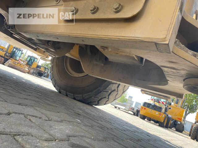 Колёсный погрузчик Cat 950M: фото 28