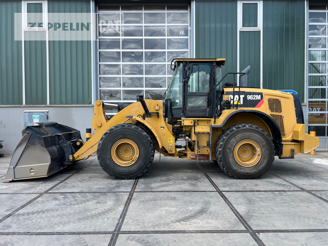 Cat 962M - Колёсный погрузчик: фото 2 Cat 962M - Колёсный погрузчик: фото 2