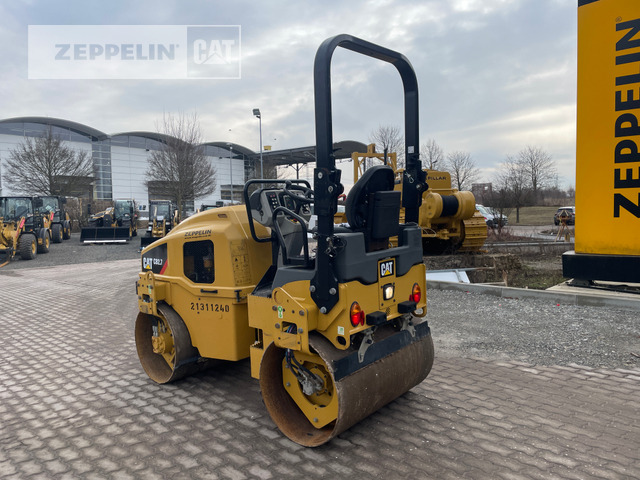 Cat CB2.7 - Дорожный каток: фото 3 Cat CB2.7 - Дорожный каток: фото 3