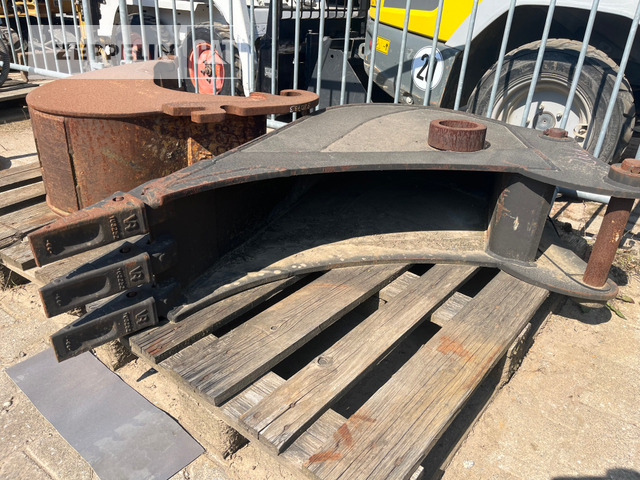 Leh, Birkenfeld TL 300 - Ковш для экскаватора: фото 1 Leh, Birkenfeld TL 300 - Ковш для экскаватора: фото 1