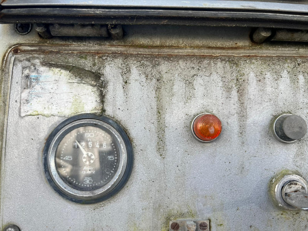 Abrollcontainer Betonmischaufbau mit sep. Motor - Крюковой мультилифт: фото 5 Abrollcontainer Betonmischaufbau mit sep. Motor - Крюковой мультилифт: фото 5