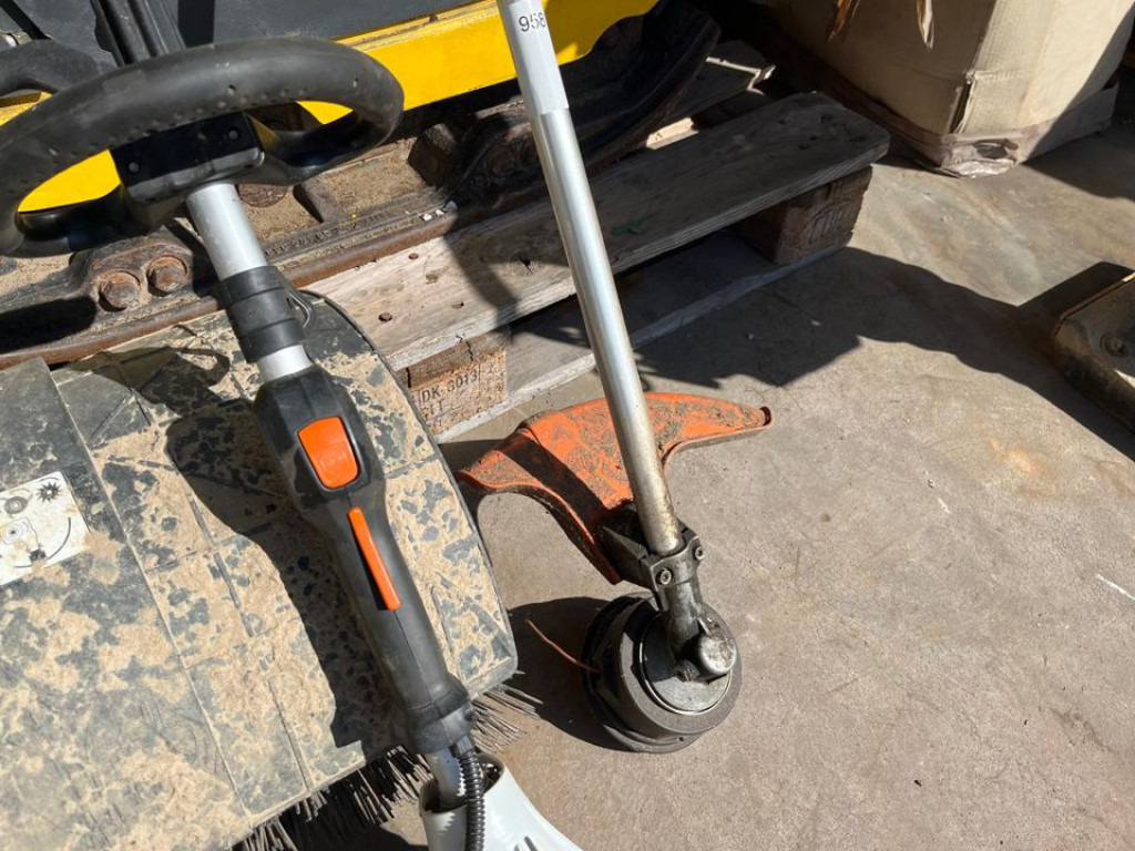 Stihl Kombimotor KM 131 R Kleinteile - Строительная техника: фото 4 Stihl Kombimotor KM 131 R Kleinteile - Строительная техника: фото 4
