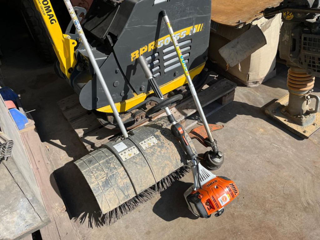 Stihl Kombimotor KM 131 R Kleinteile - Строительная техника: фото 1 Stihl Kombimotor KM 131 R Kleinteile - Строительная техника: фото 1