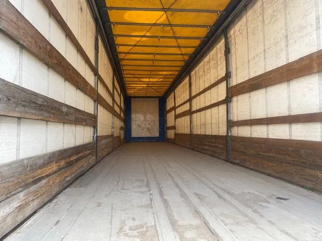 Pacton schuifzeil, 3 asser, SAF , luchtvering, trommelremmen - Тентованный полуприцеп: фото 5 Pacton schuifzeil, 3 asser, SAF , luchtvering, trommelremmen - Тентованный полуприцеп: фото 5