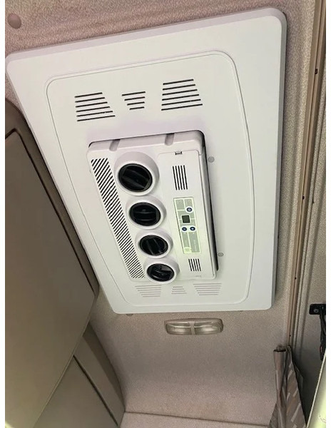 DAF CF 370 spacecab skylights - Тягач: фото 5 DAF CF 370 spacecab skylights - Тягач: фото 5