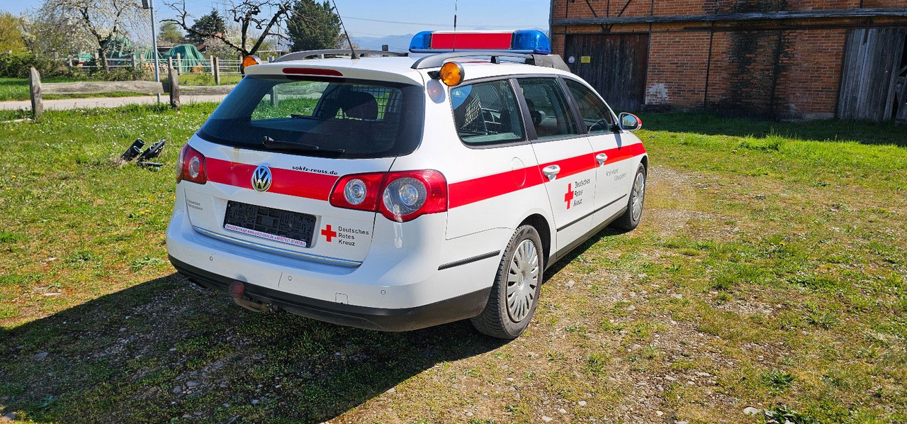 Volkswagen Allrad Feuerwehr Kommandowagen HVO KDOW ELW - Седан: фото 4 Volkswagen Allrad Feuerwehr Kommandowagen HVO KDOW ELW - Седан: фото 4