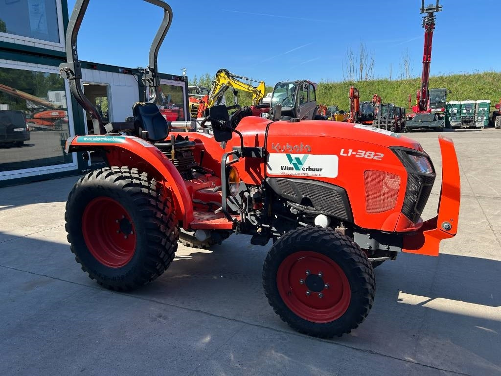 Kubota L1-382 HST - Коммунальный трактор: фото 5 Kubota L1-382 HST - Коммунальный трактор: фото 5