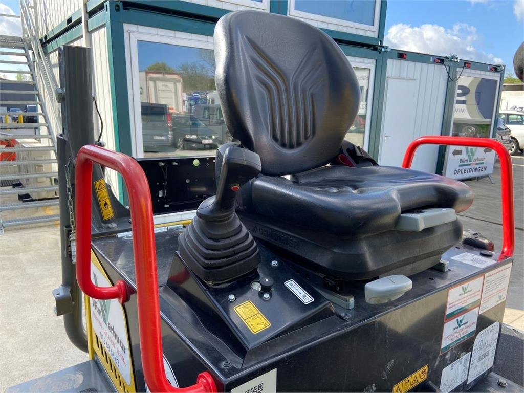 Мини-самосвал Wacker Neuson Neuson DW30 (8134): фото 10 Мини-самосвал Wacker Neuson Neuson DW30 (8134): фото 10