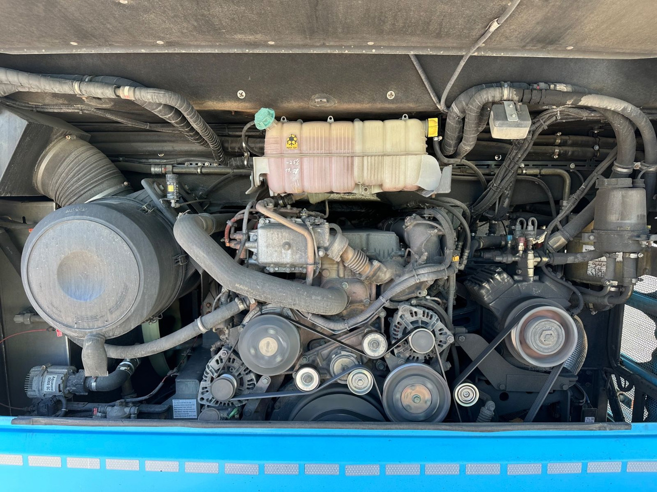 MAN R08 Lions Coach L (60 Sitze*Schalt) - Туристический автобус: фото 3 MAN R08 Lions Coach L (60 Sitze*Schalt) - Туристический автобус: фото 3