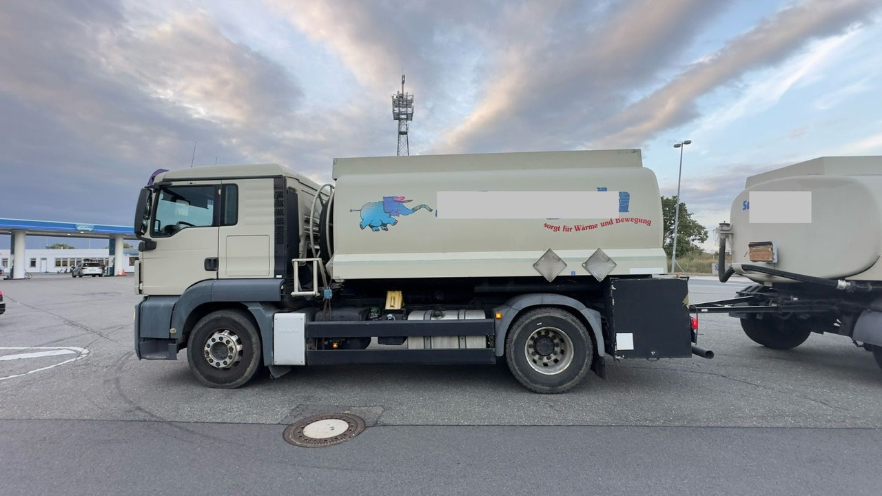 MAN TGS 18.440 4X2 BL A3 (Oben+Untenbefüllung) - Грузовик-цистерна: фото 1 MAN TGS 18.440 4X2 BL A3 (Oben+Untenbefüllung) - Грузовик-цистерна: фото 1