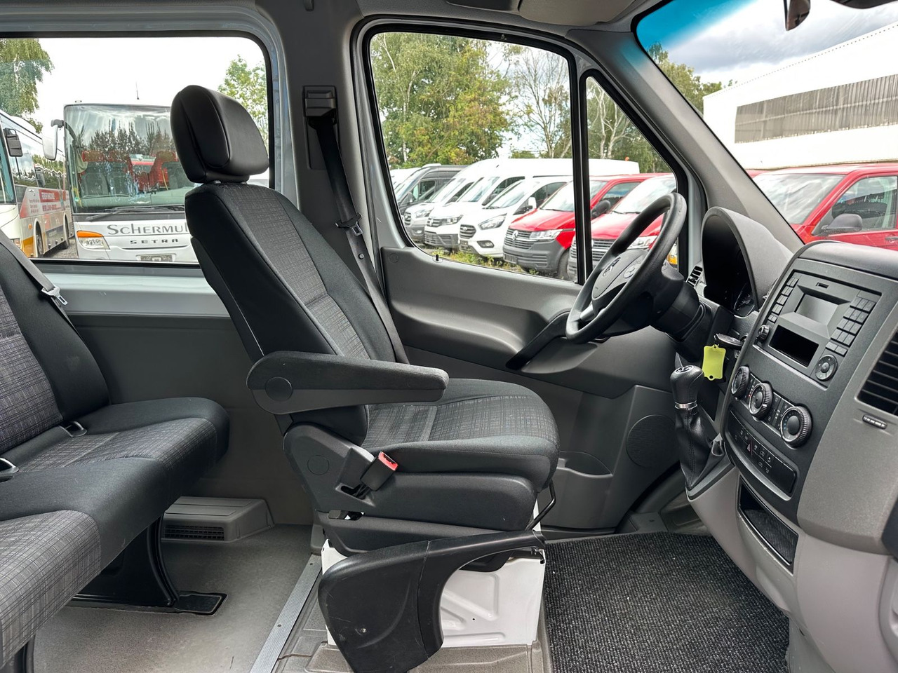 Mercedes-Benz Sprinter 313 CDi (DE*Klima*3,2t) - Микроавтобус, Пассажирский фургон: фото 4 Mercedes-Benz Sprinter 313 CDi (DE*Klima*3,2t) - Микроавтобус, Пассажирский фургон: фото 4