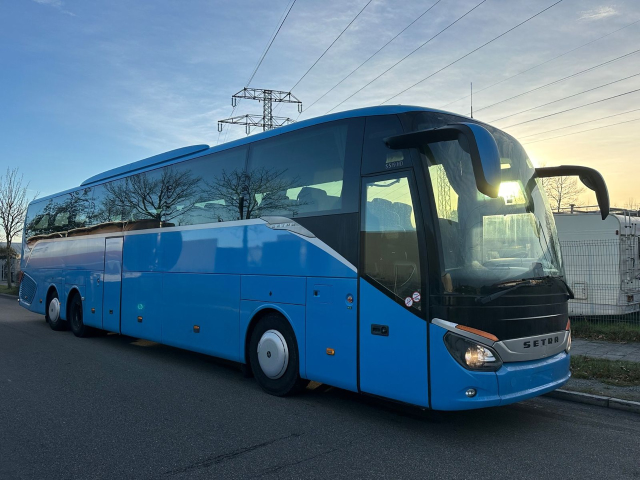 Setra S 519 HD (67 Sitze*TOP) - Туристический автобус: фото 1 Setra S 519 HD (67 Sitze*TOP) - Туристический автобус: фото 1