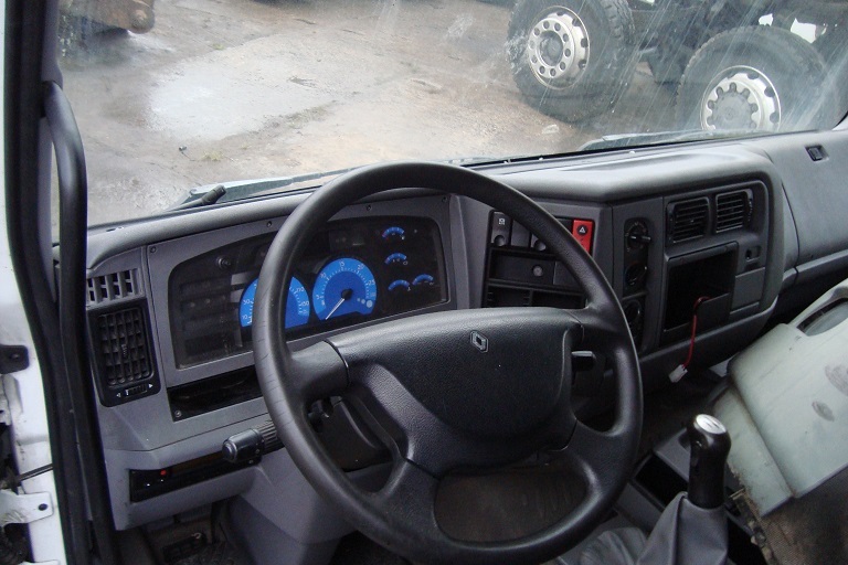 RENAULT PREMIUM DCI - Кабина: фото 3 RENAULT PREMIUM DCI - Кабина: фото 3